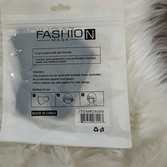 Dinosaur Mask NWT - Picture 3 of 3